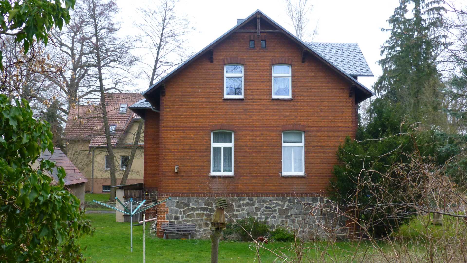 02 Haus Seitenansicht