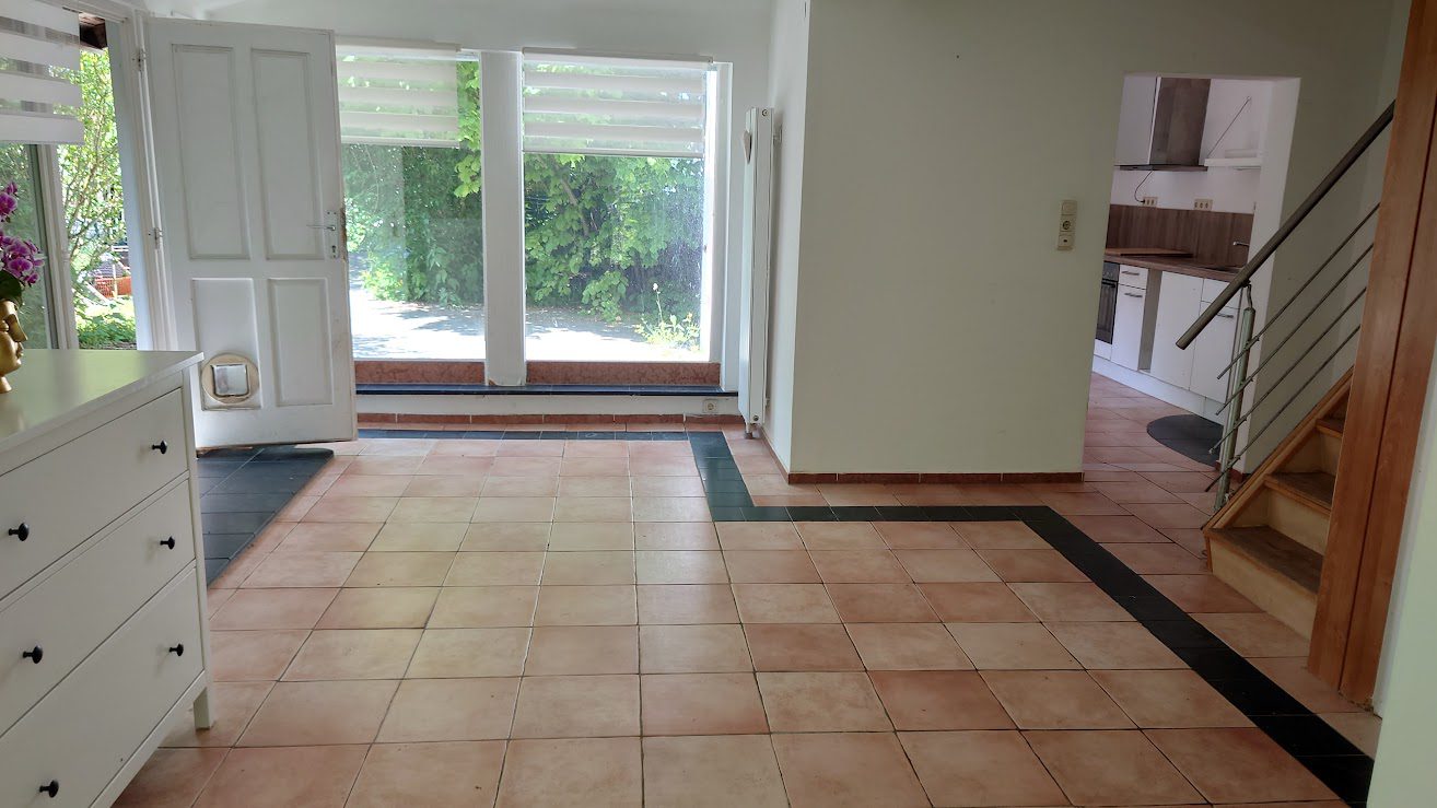 Haus 86 Erdgeschoß Wohnbereich Wintergarten mit Eingang zur Küche
