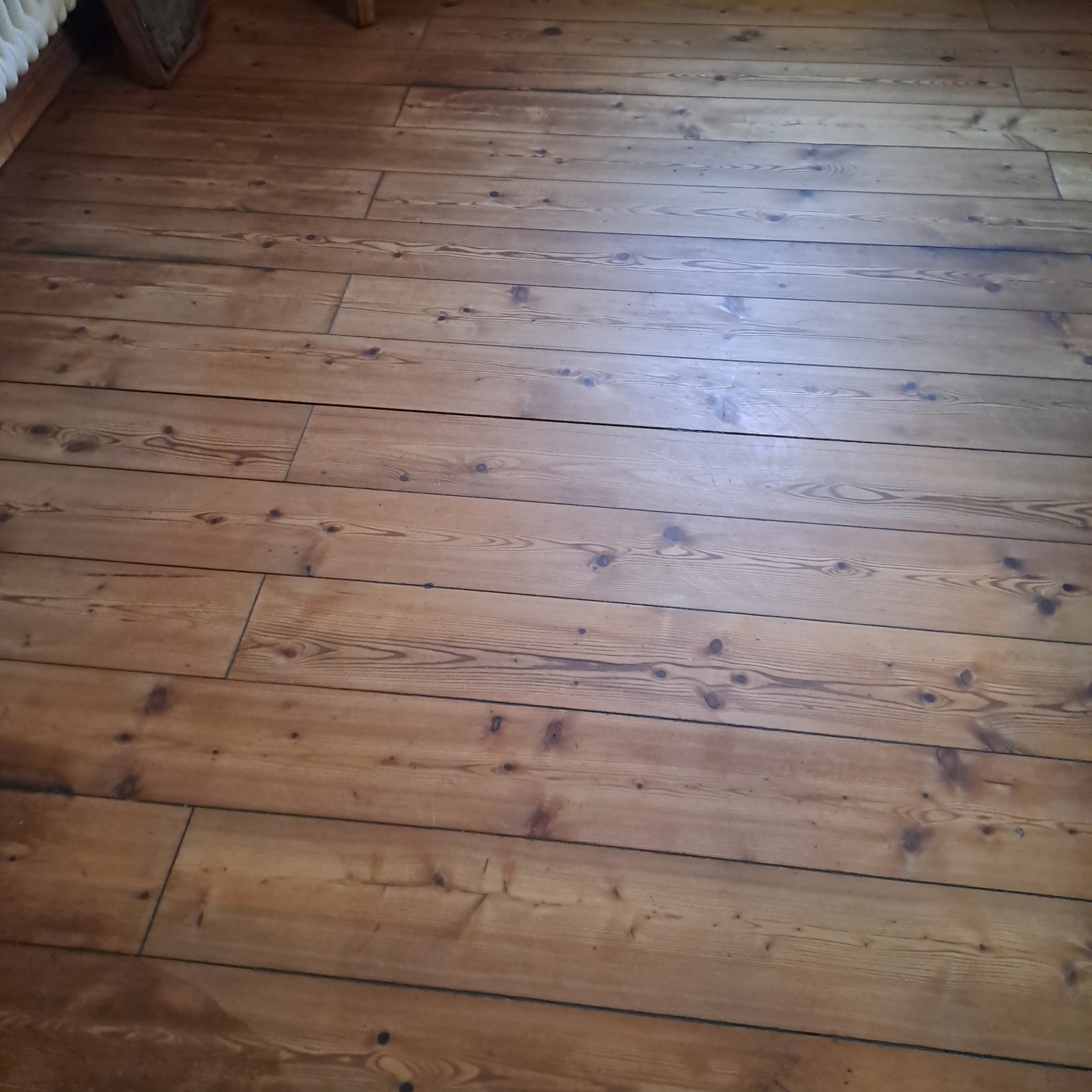 Lärchenvollholzdielen Esszimmer