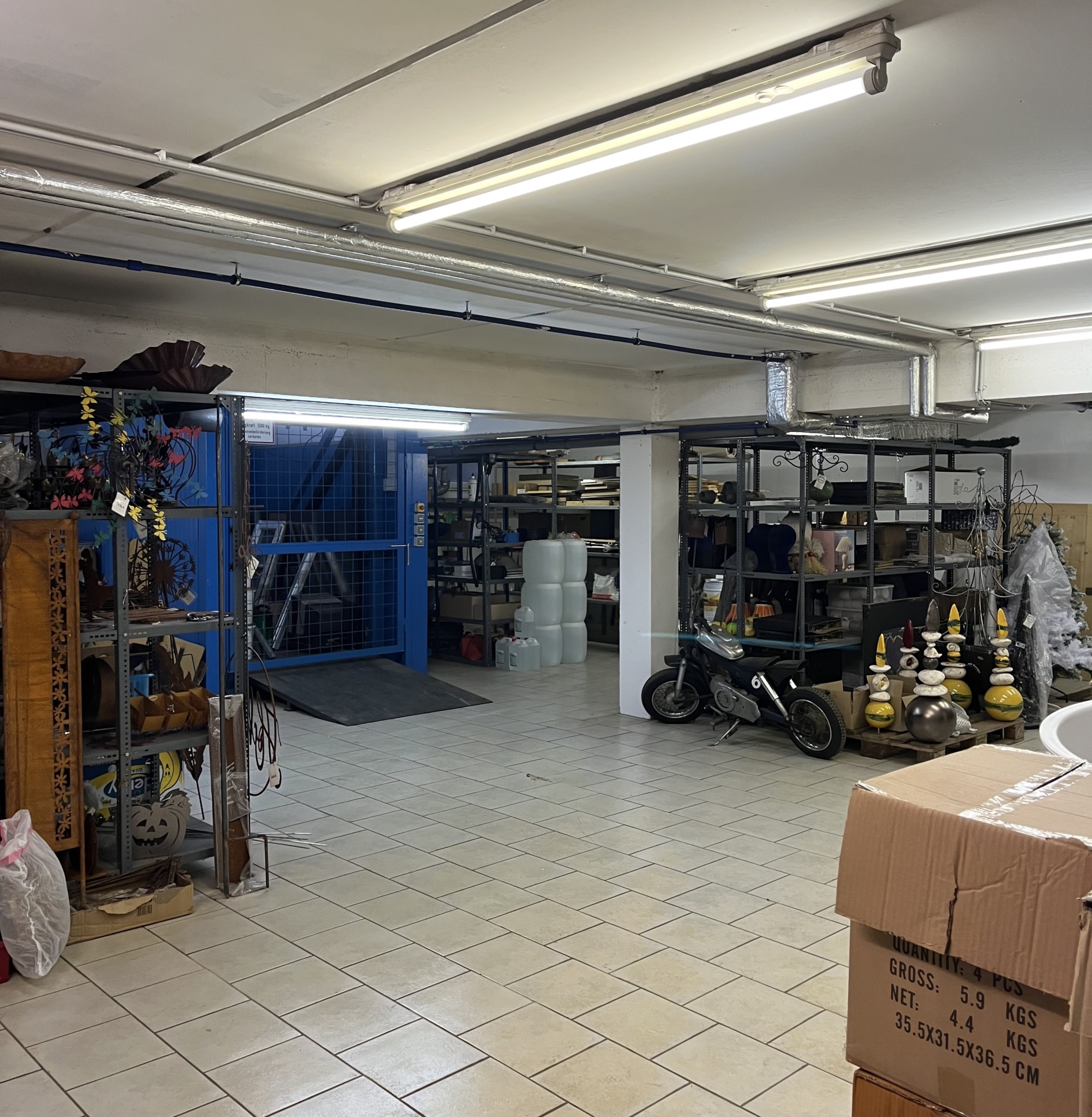 Keller-Lager-Lastenaufzug