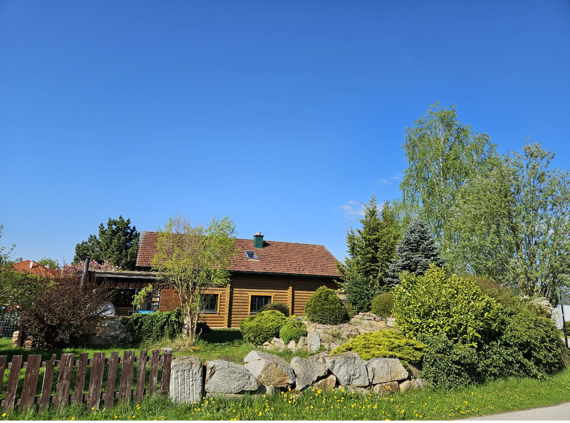 Wohnhaus-Gartenansicht