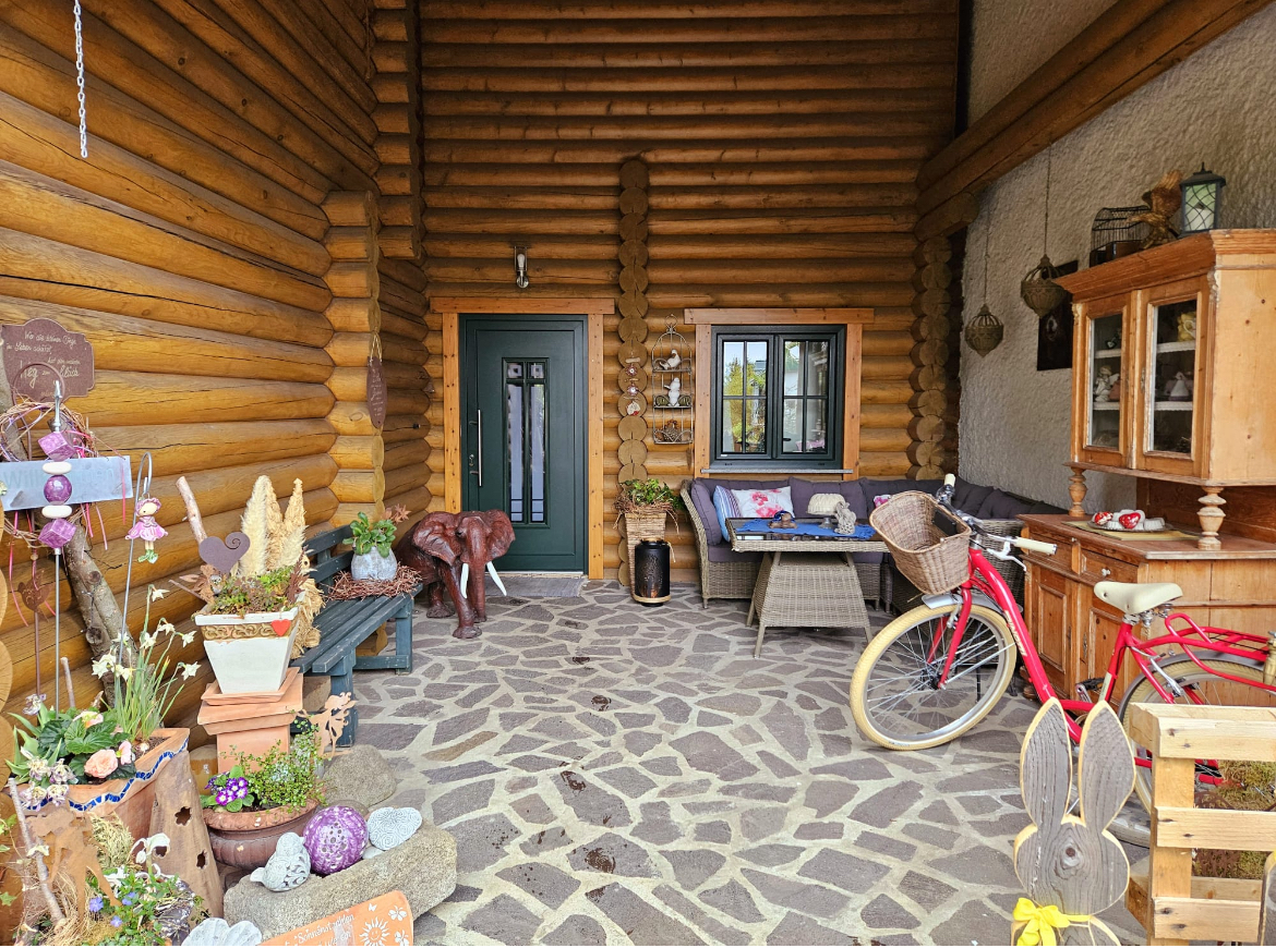 Wohnhaus-Haupteingang