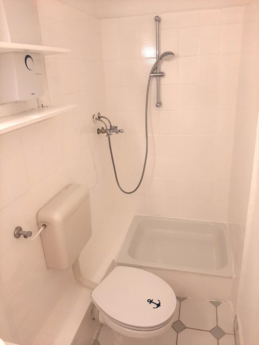 Bad mit Dusche