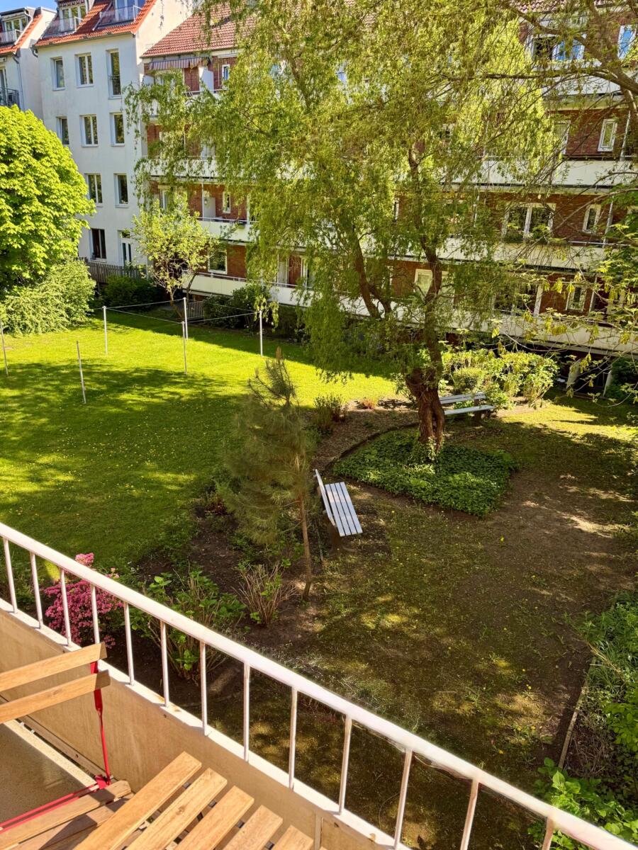 Wohnzimmer Blick Innenhofpark